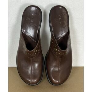 Clarks Studded Mules Wms Size 6.5M Brown Leather Marion Coreen Clogs